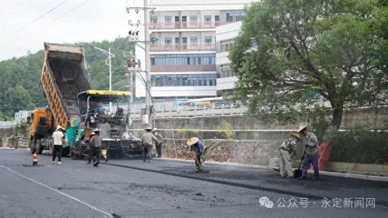 永定：寒陂下片区及区医院小区基础设施改造（一路两桥）项目即将交付使用-图1